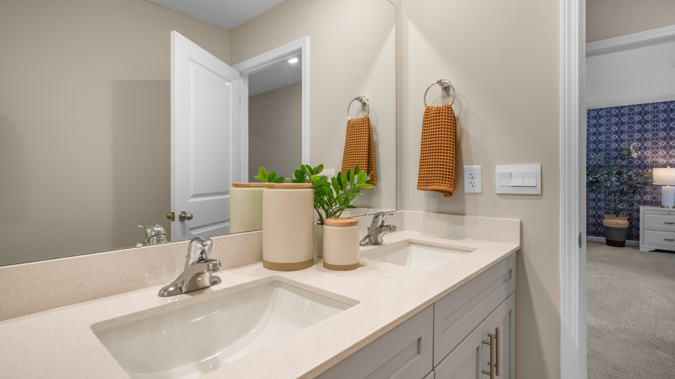 secondary bathroom