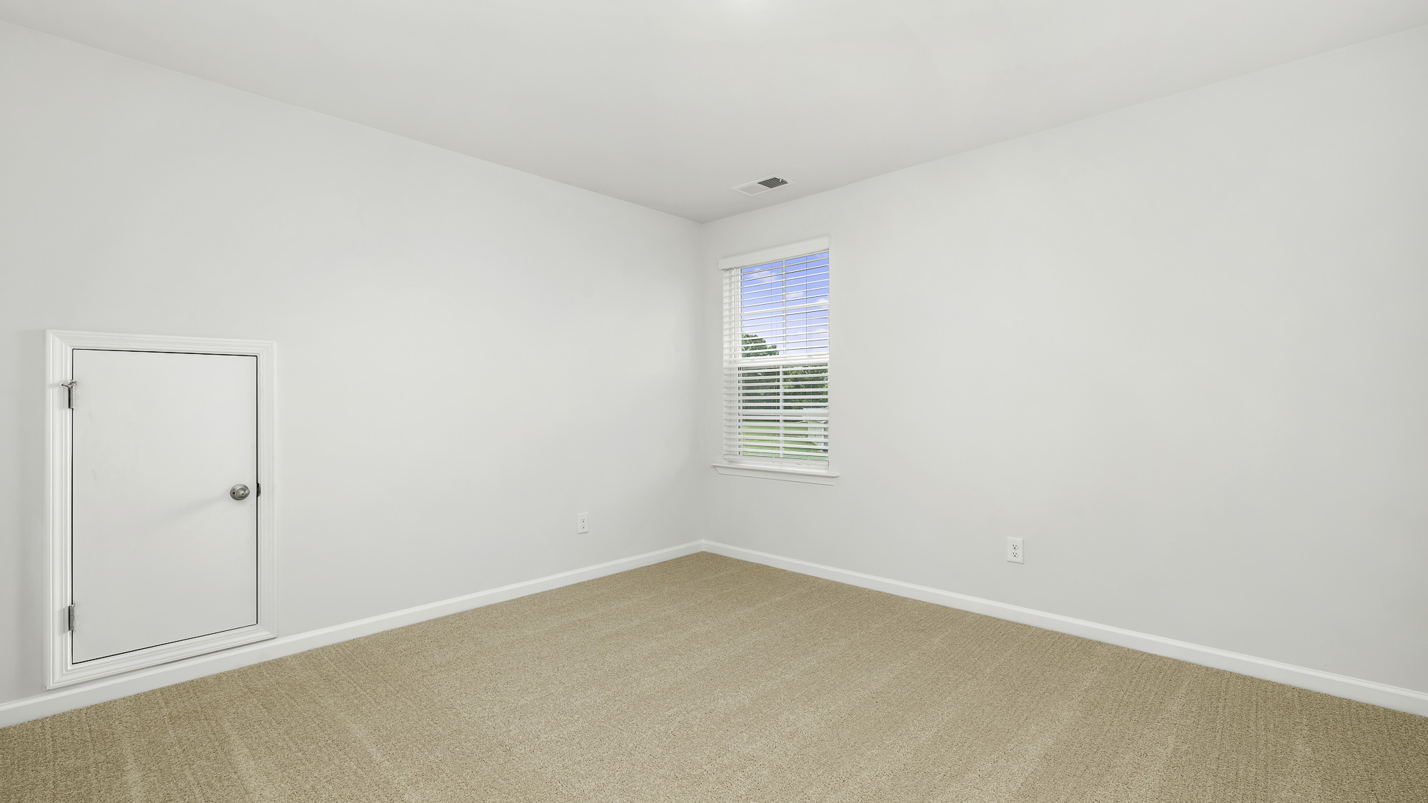 secondary bedroom