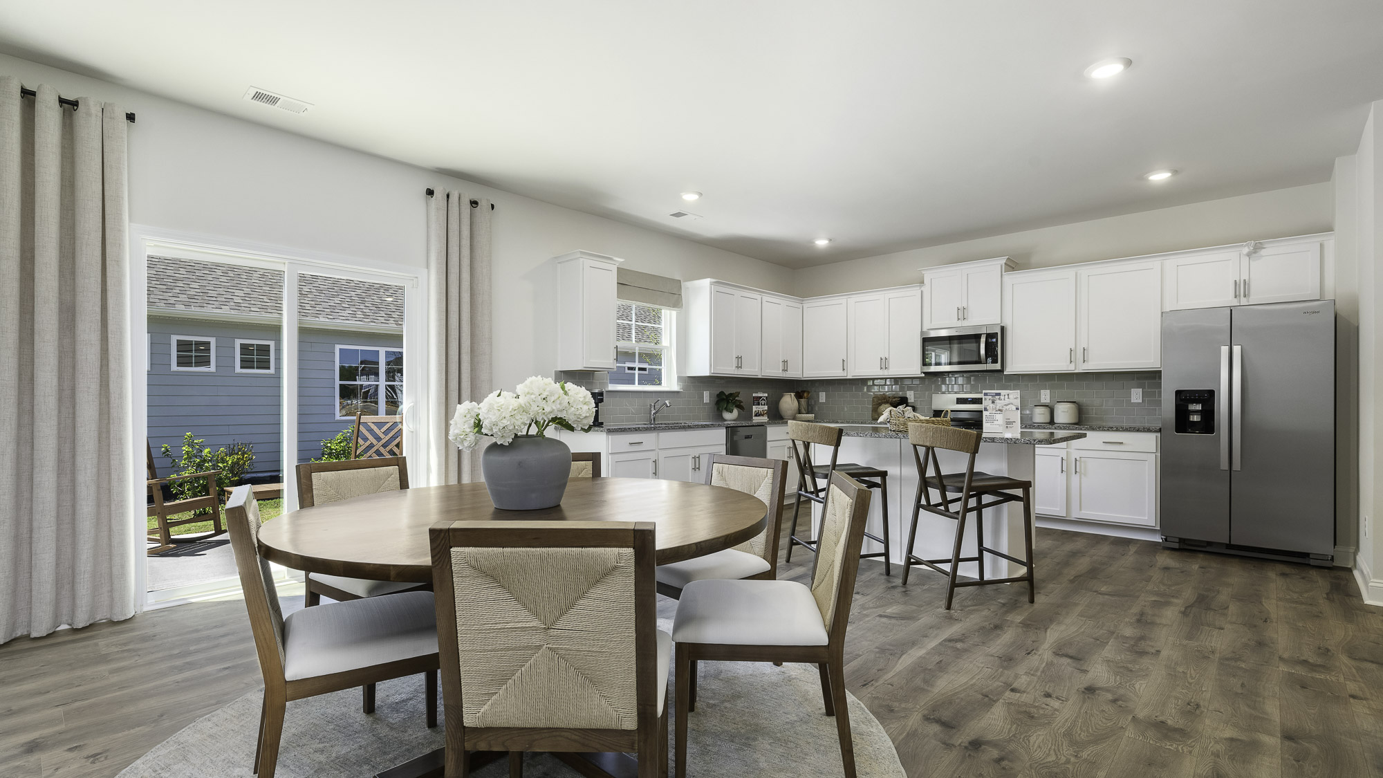breakfast area
