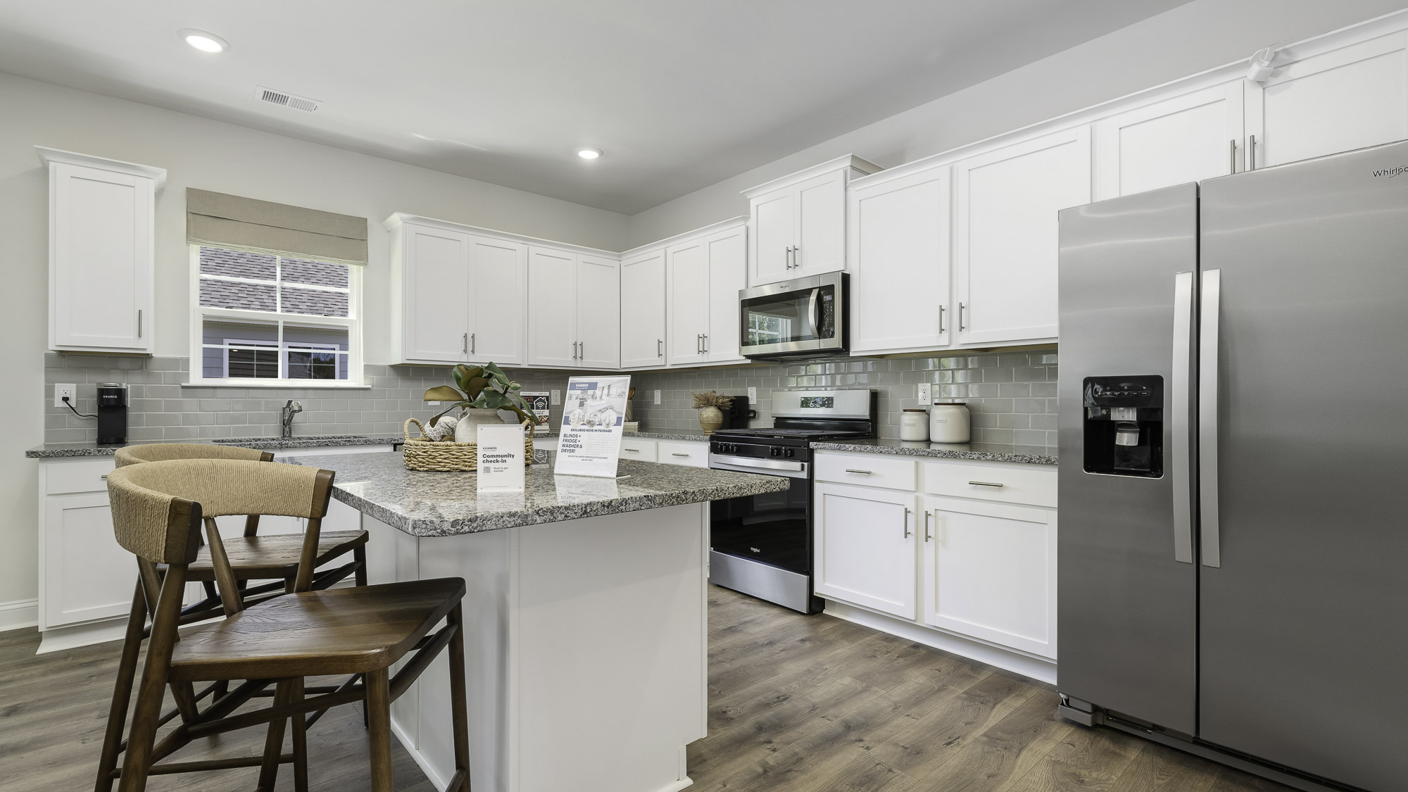 granite kitchen island