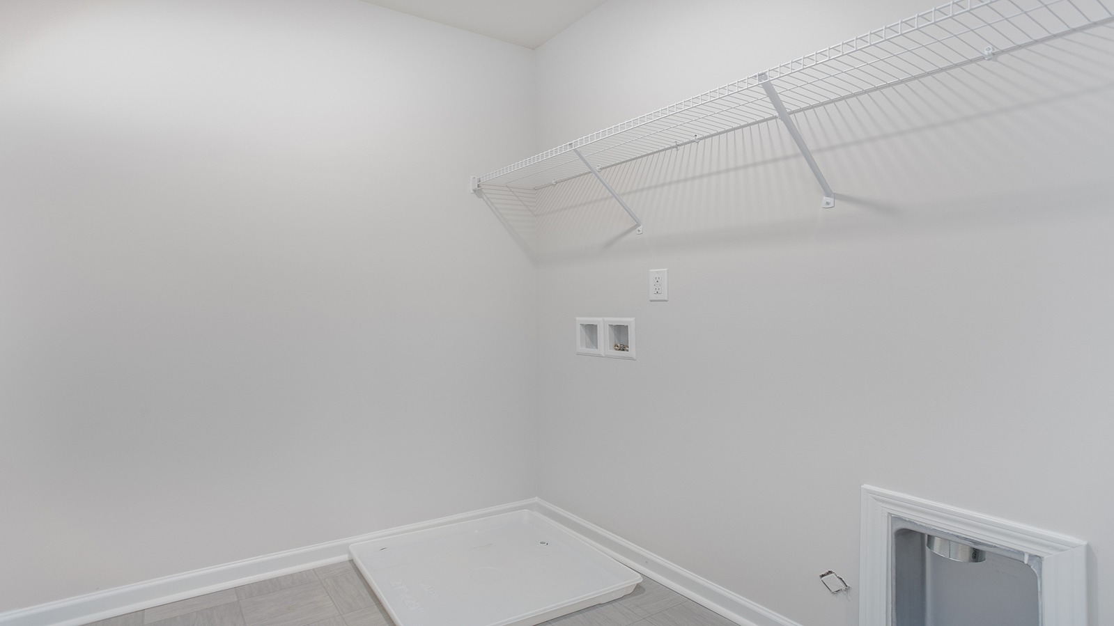 walk in laundry room