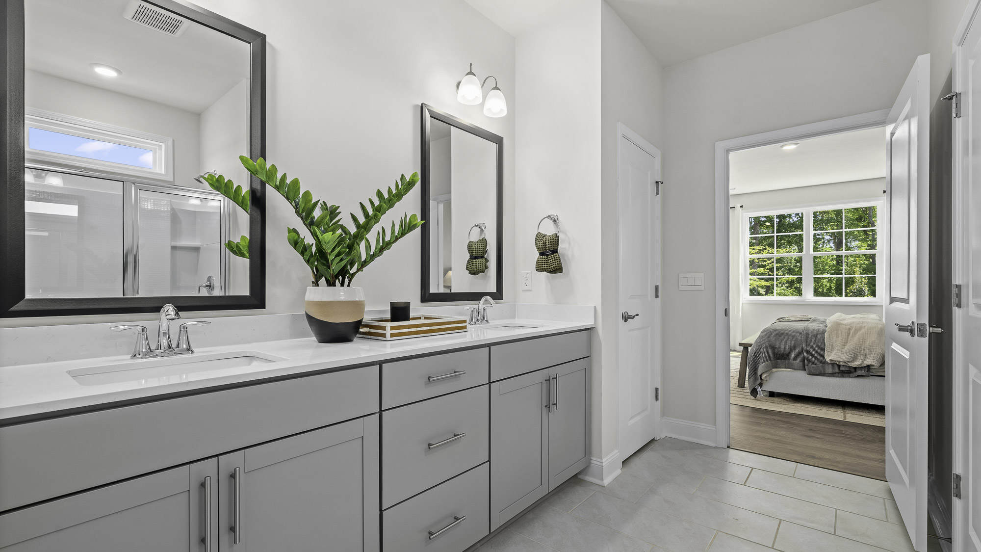 main bathroom with walk-in shower