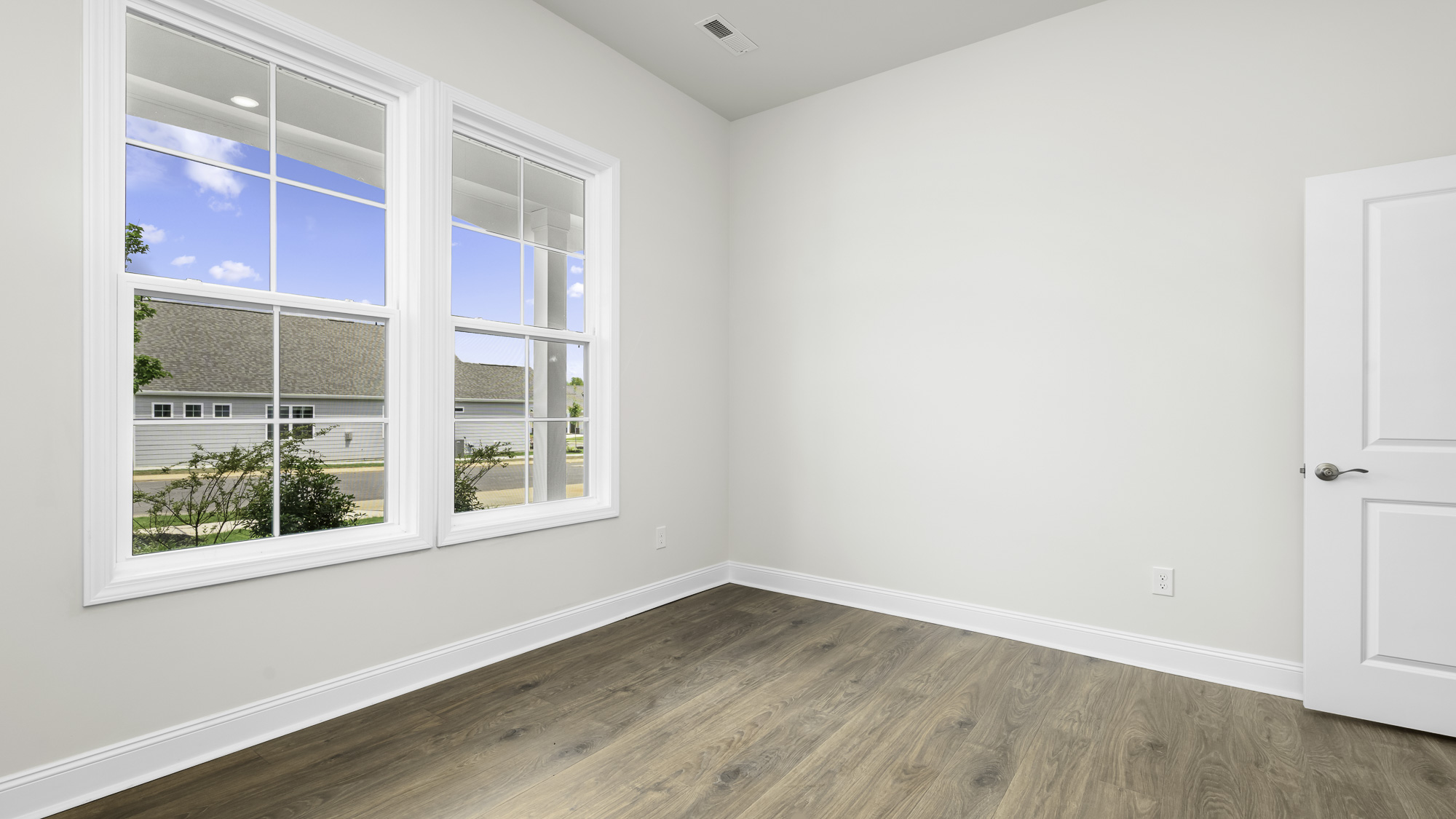 secondary bedroom