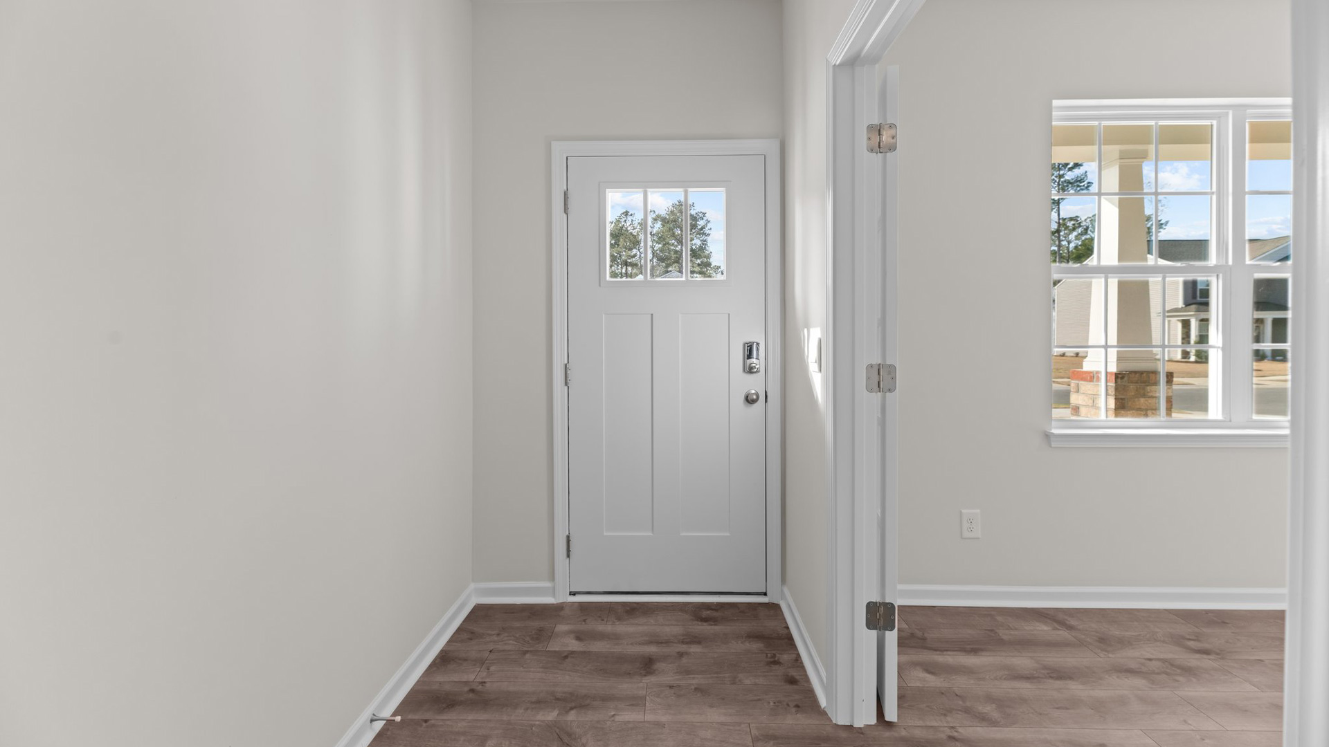 ENTRANCE THROUGH FRONT DOOR