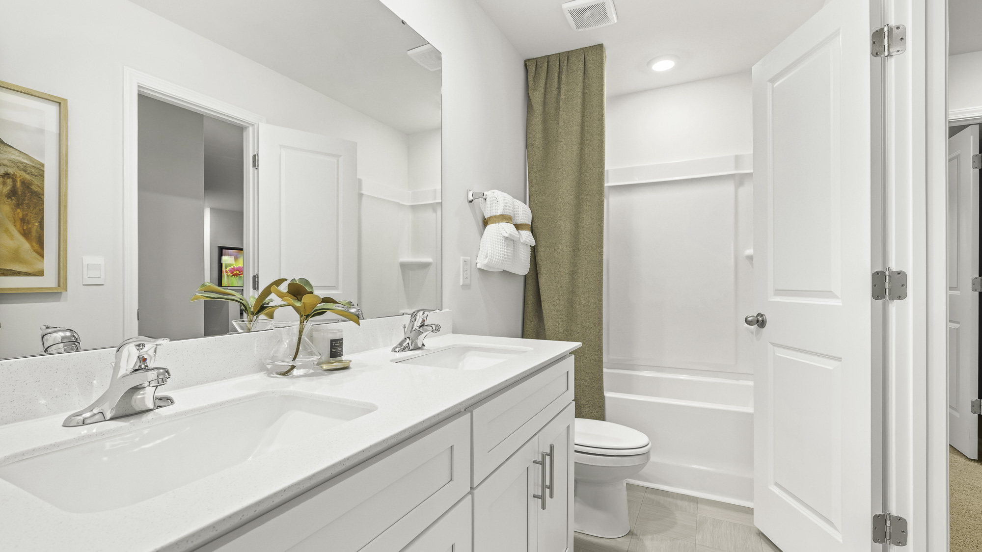 secondary bathroom