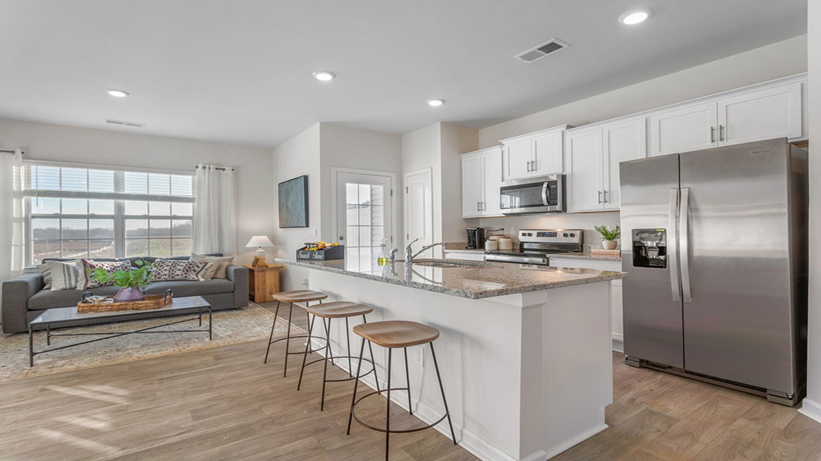 kitchen sit in island