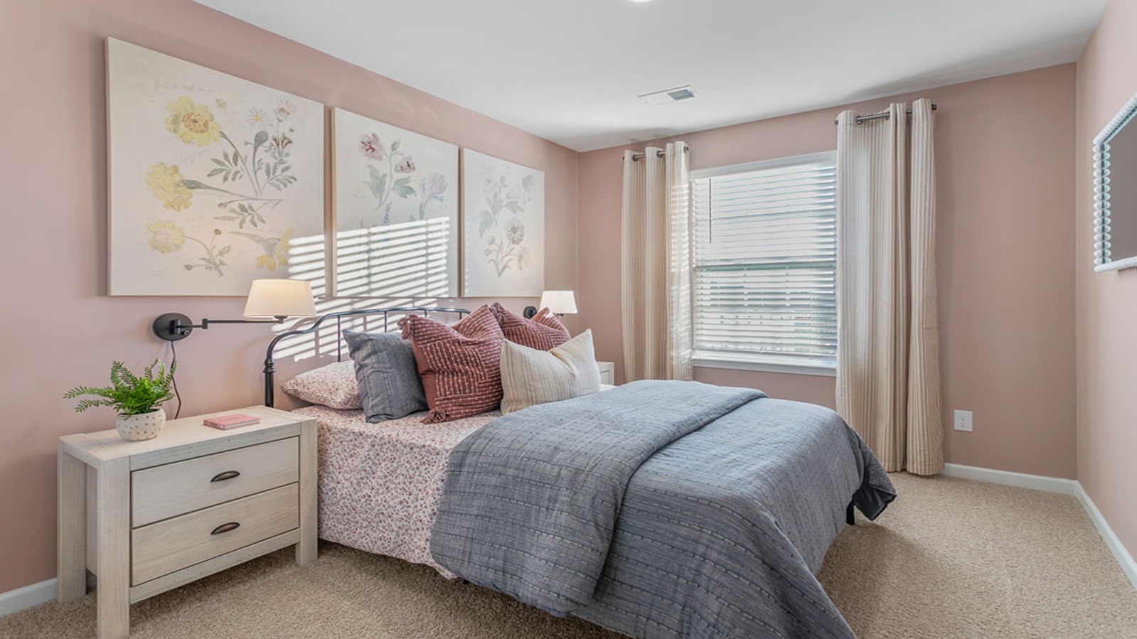 secondary bedroom
