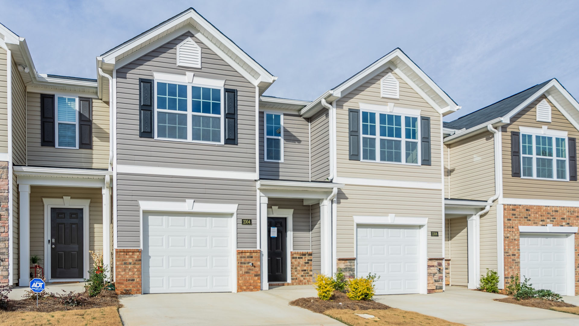 Exterior 2 story town homes