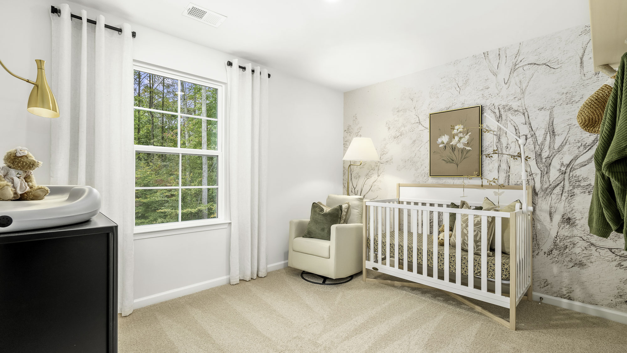 secondary bedroom with window