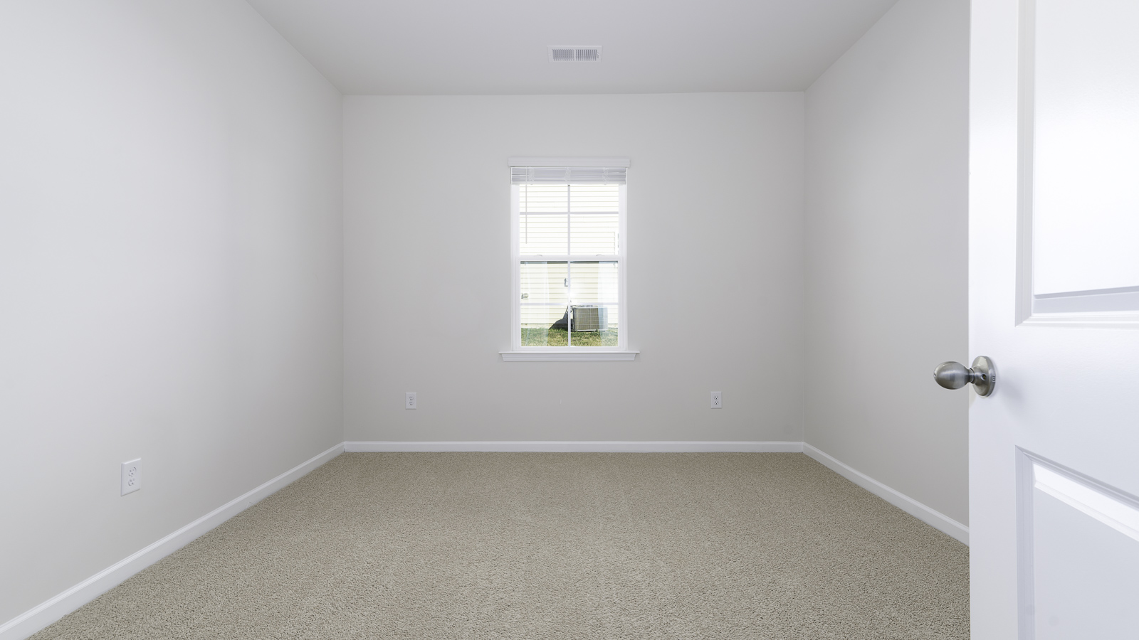 secondary bedroom with window