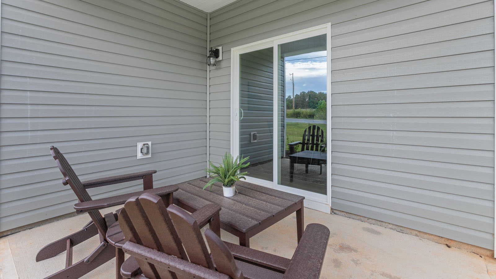 patio area off of dining space in main living area.