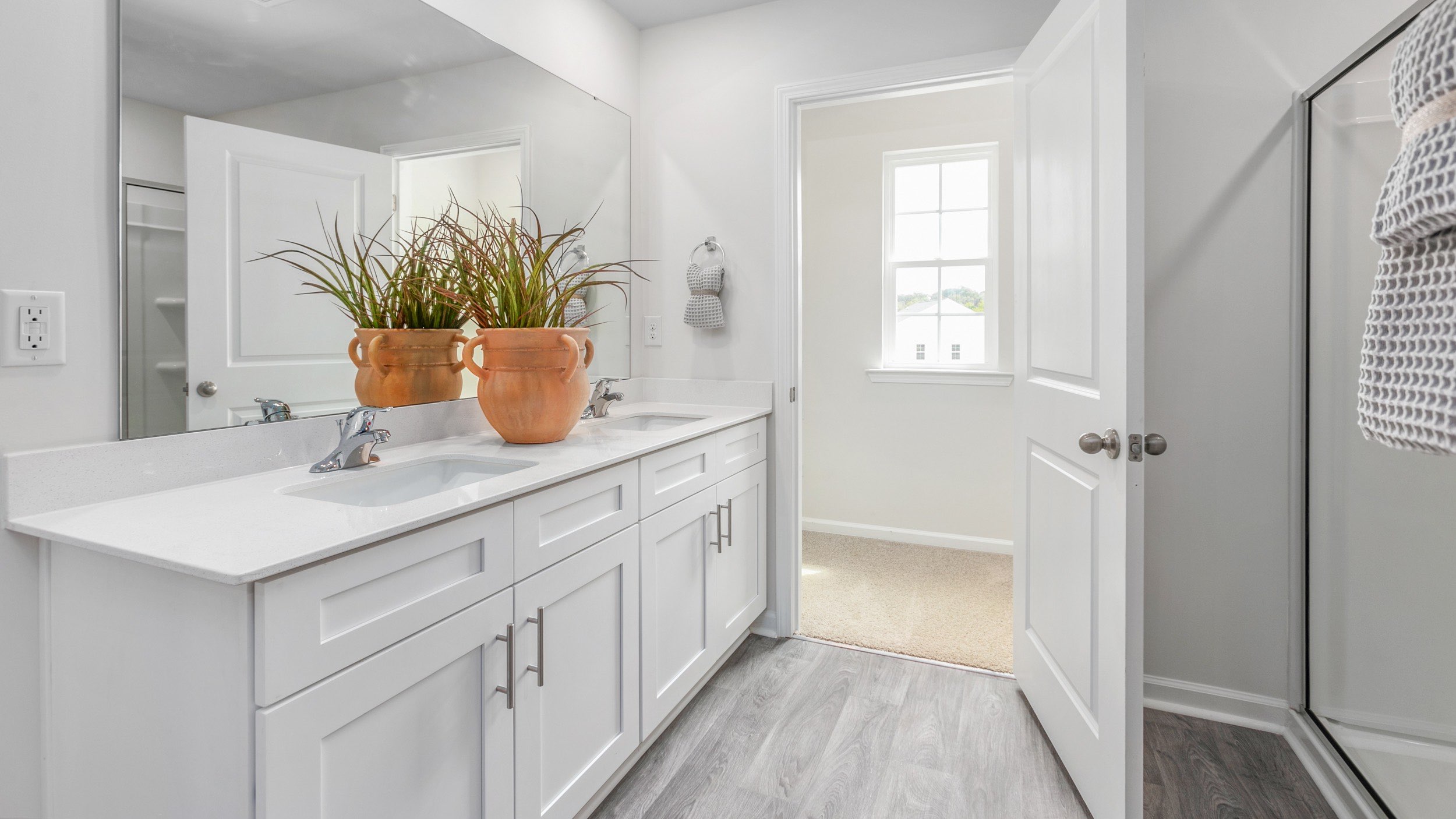 MAIN BATHROOM WITH DUAL SINK
