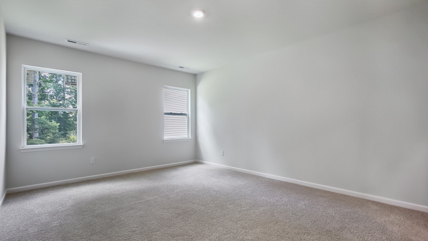bedroom with carpet