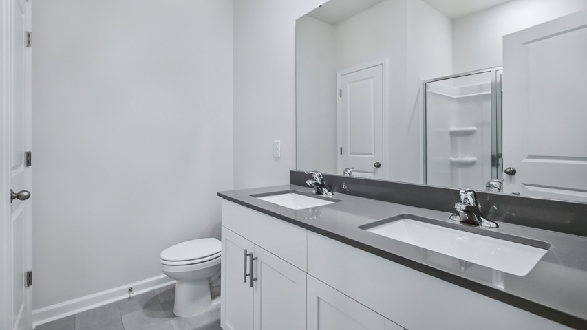 bathroom wwith tub shower combo