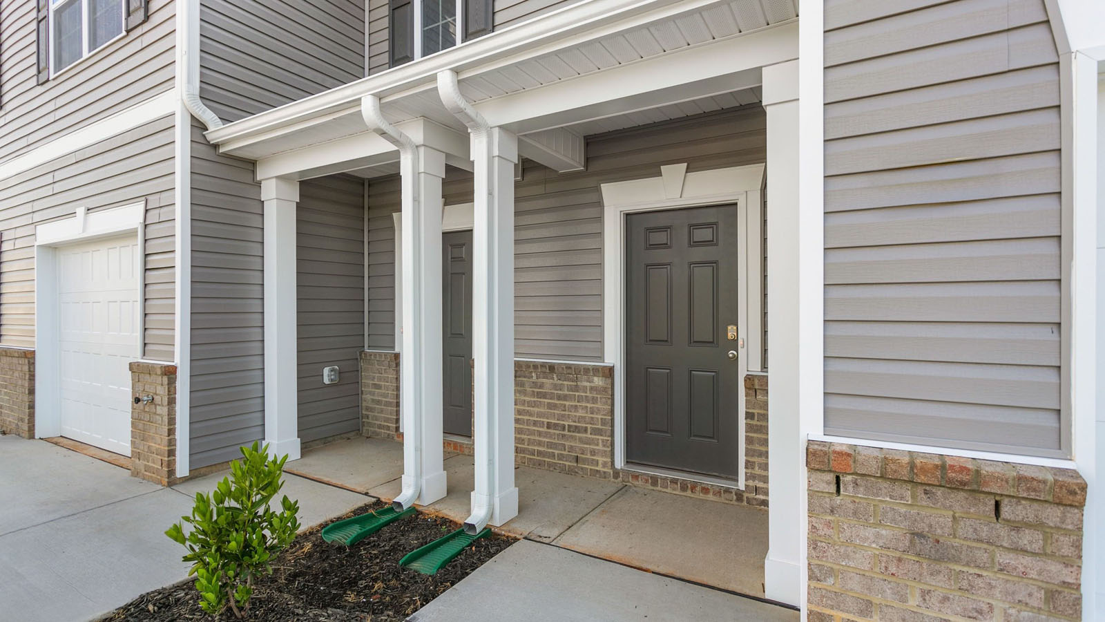 The Newton features 2 story 3 bed 2.5 bath townhome