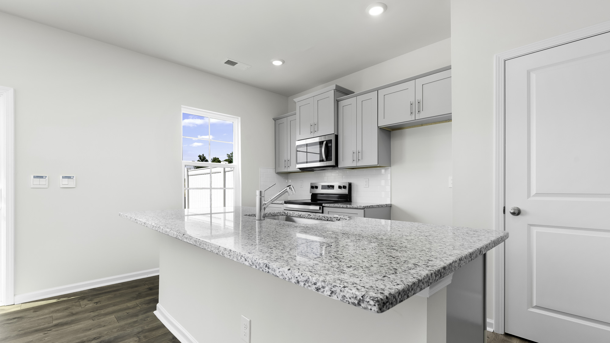 kitchen with sit in island