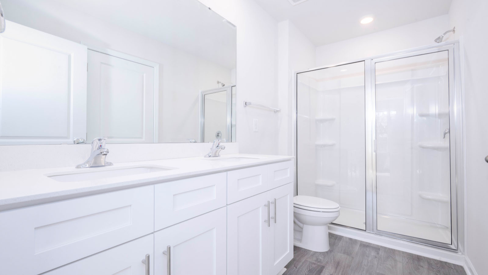 secondary bathroom