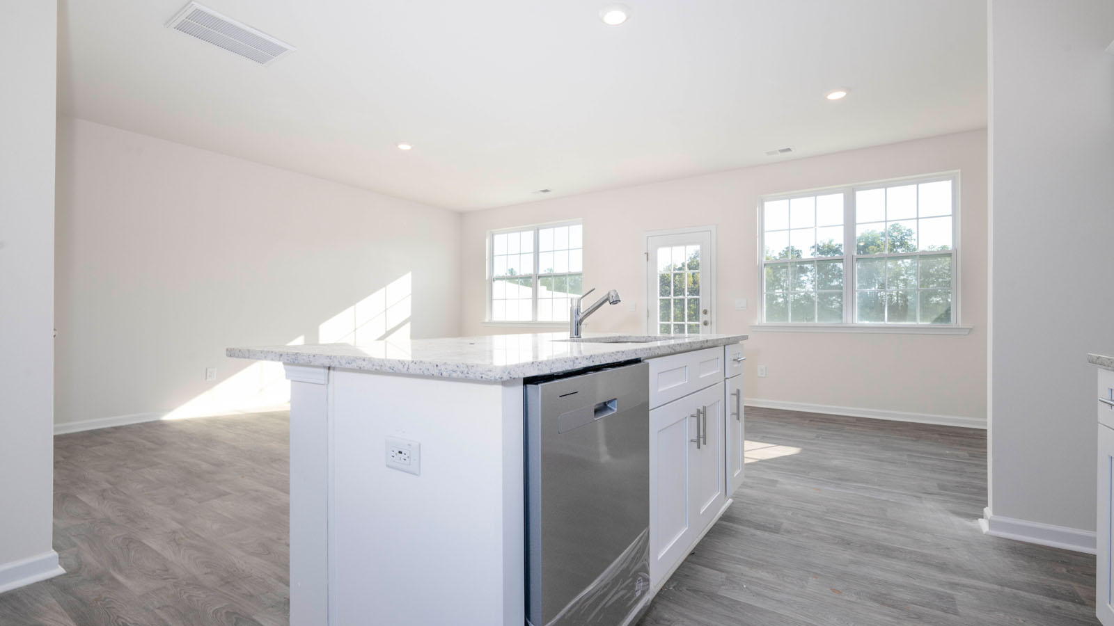 side kitchen view