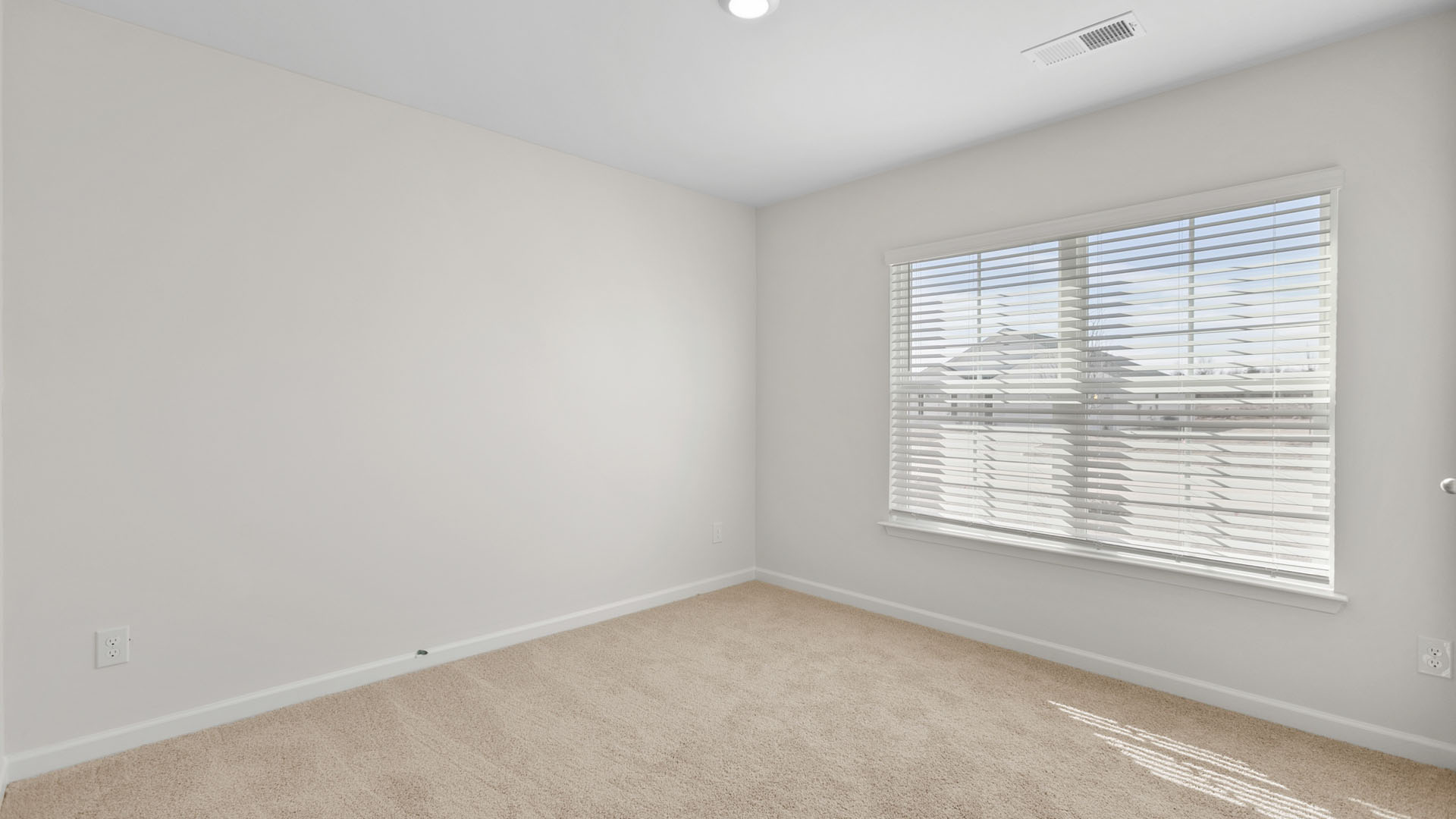 bedroom number 1 with 2 windows