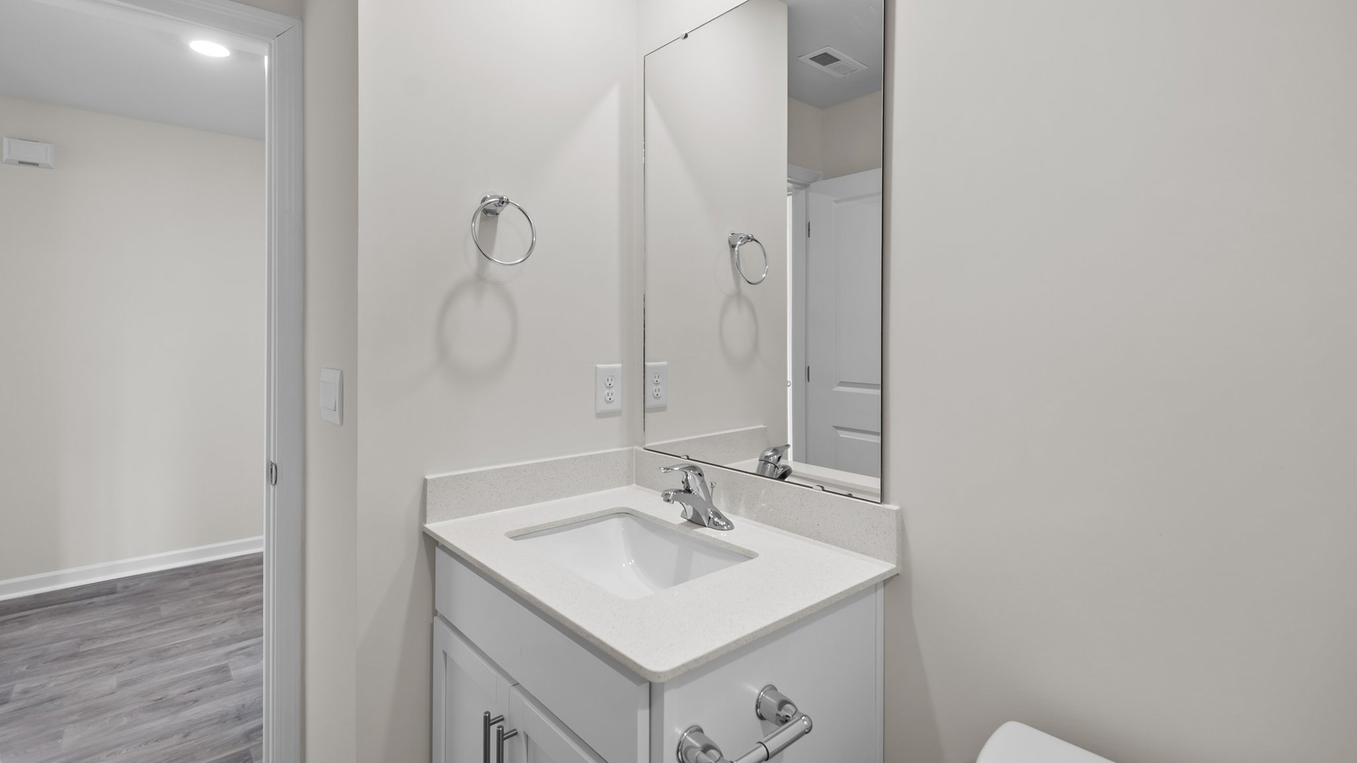 secondary bathroom