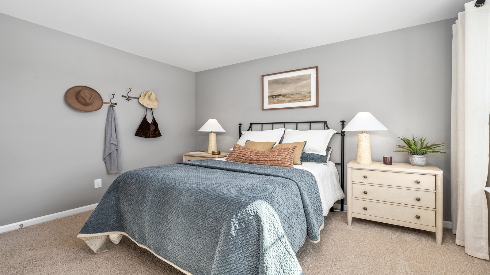 secondary bedroom with carpet