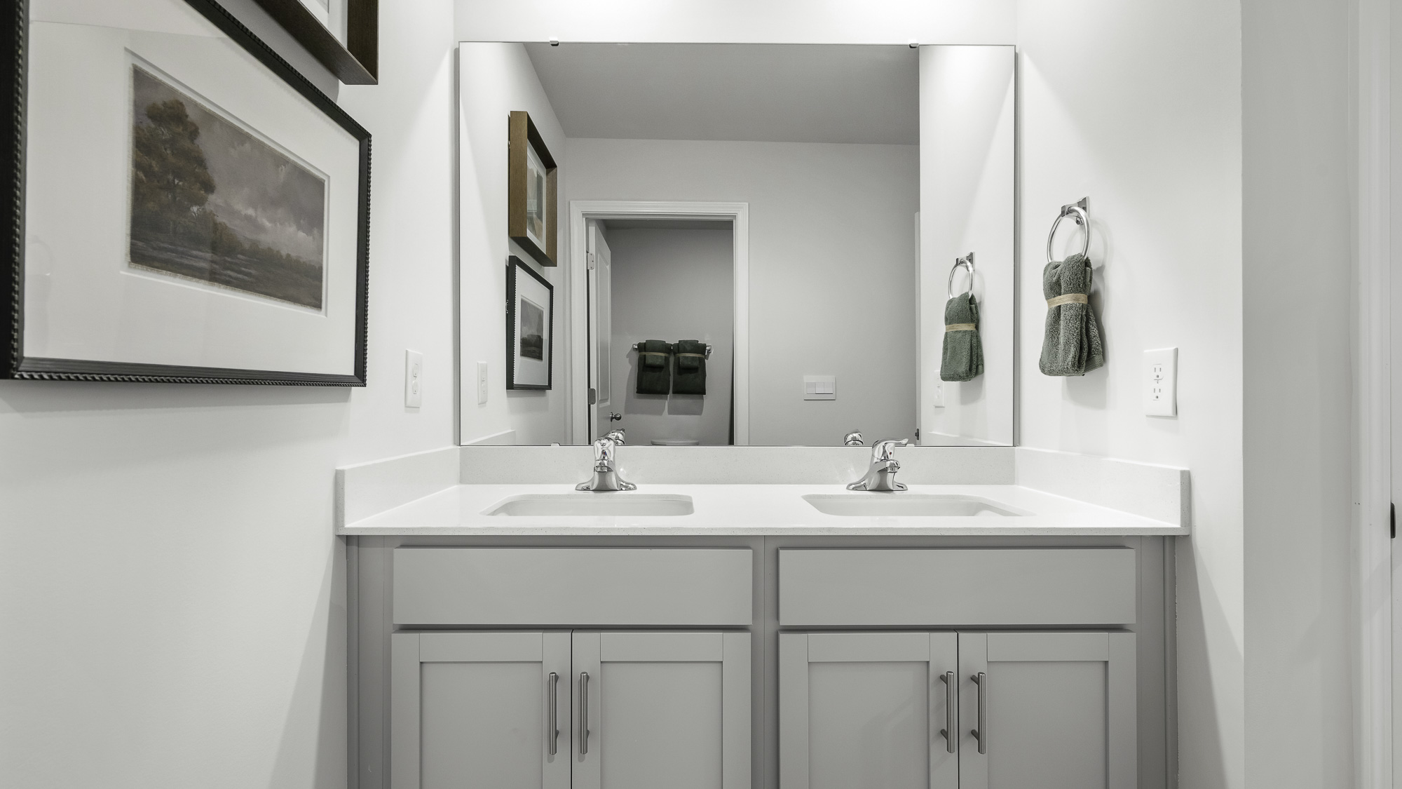 secondary bathroom
