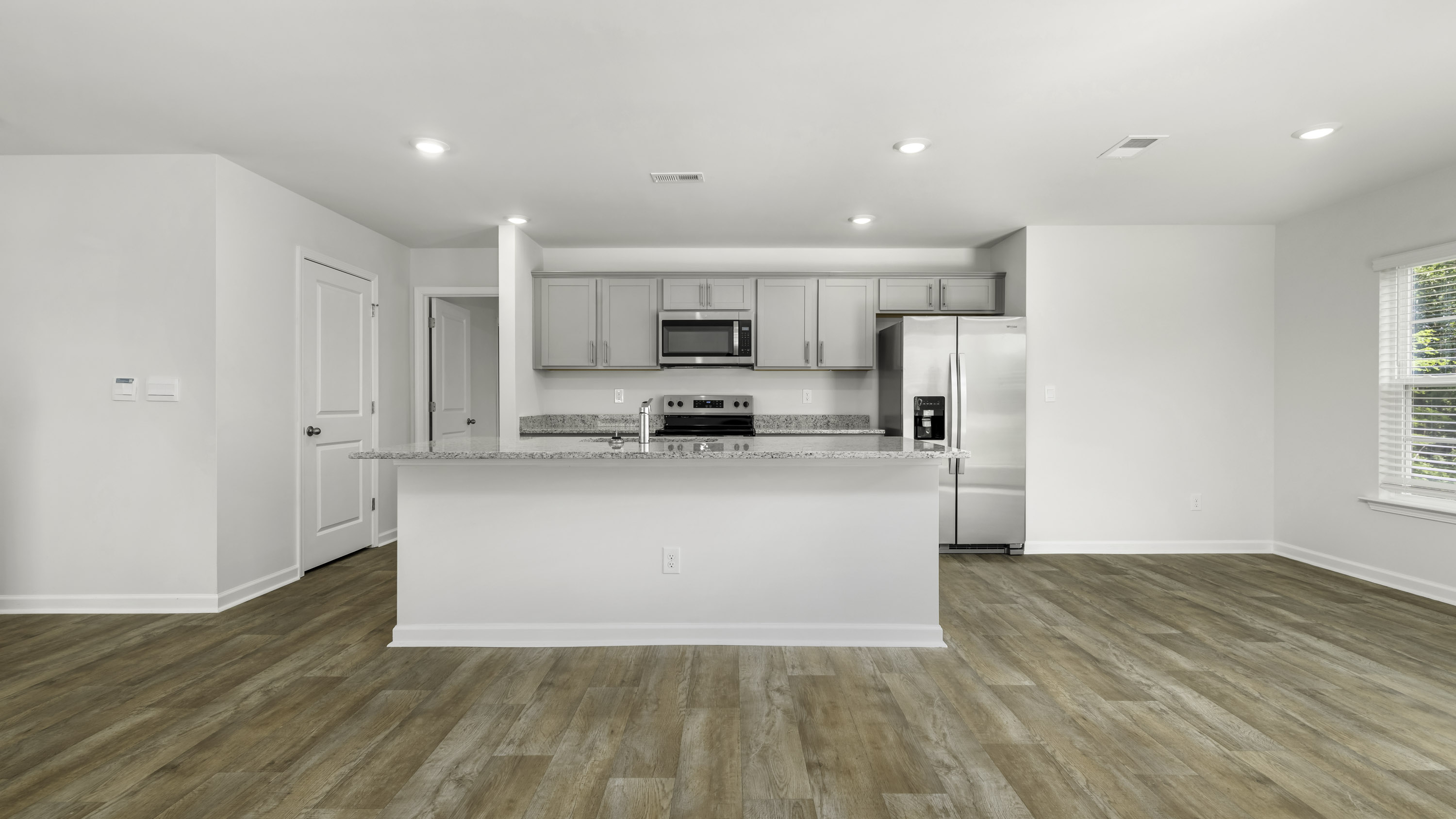 kitchen sit in island