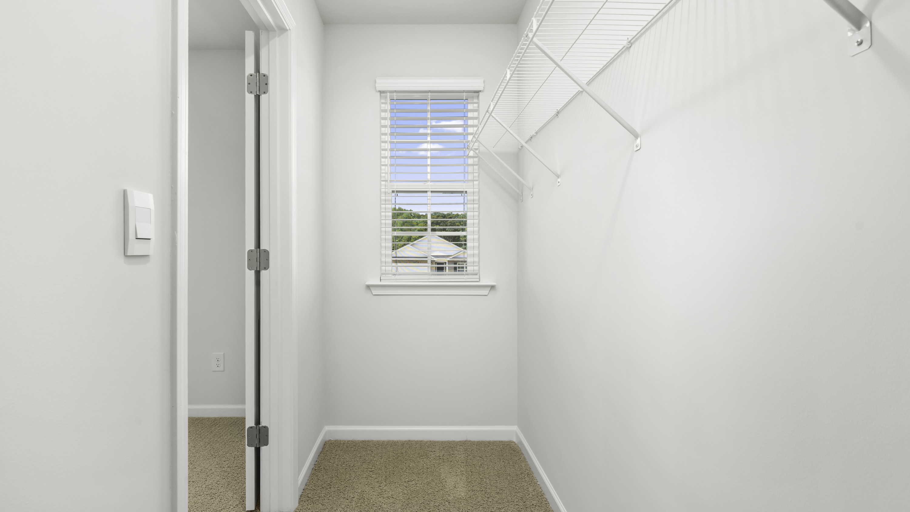 primary walk in closet