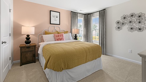 Bedroom with carpet