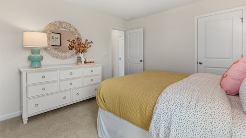 bedroom with carpet