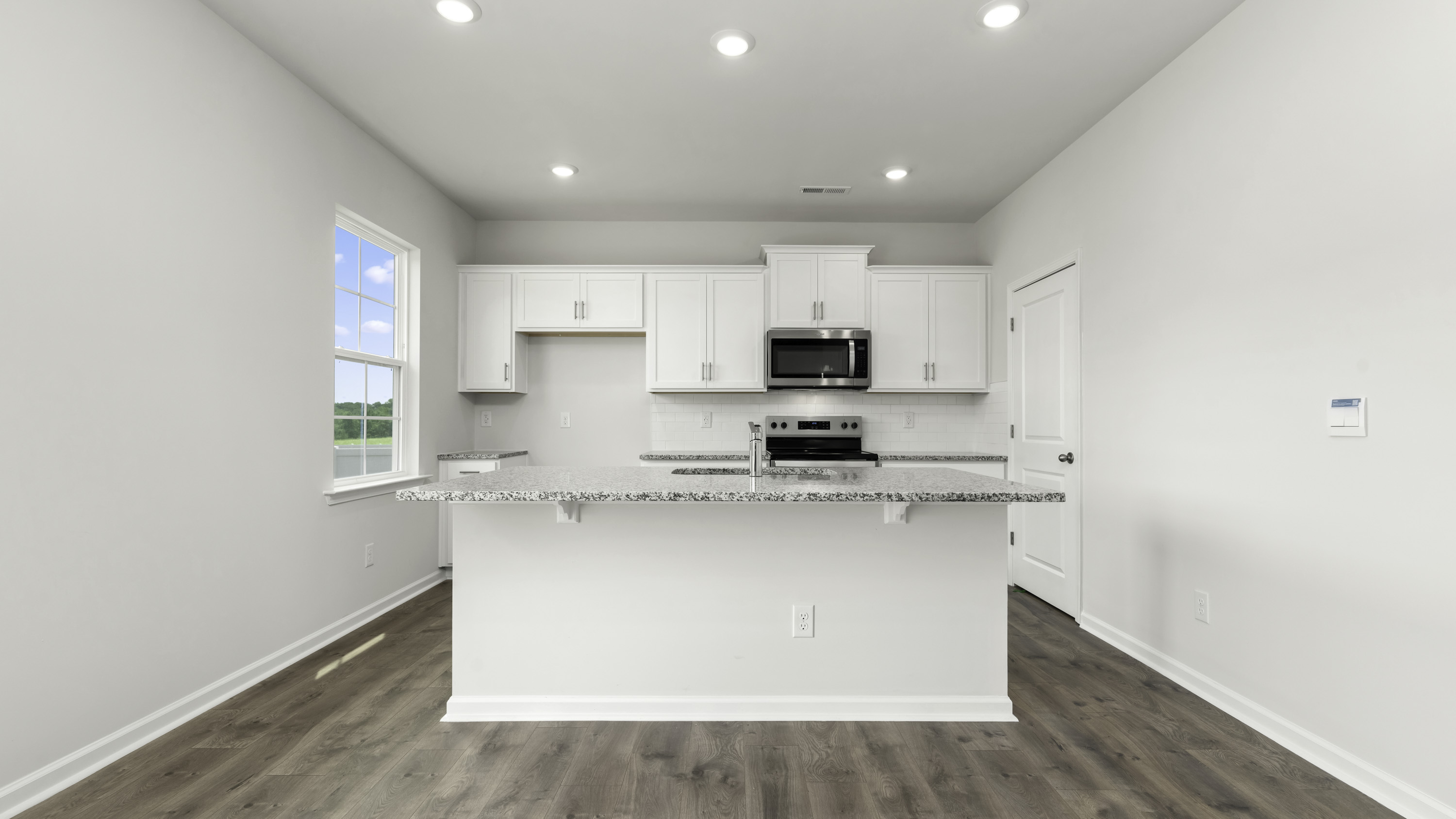 kitchen sit in island