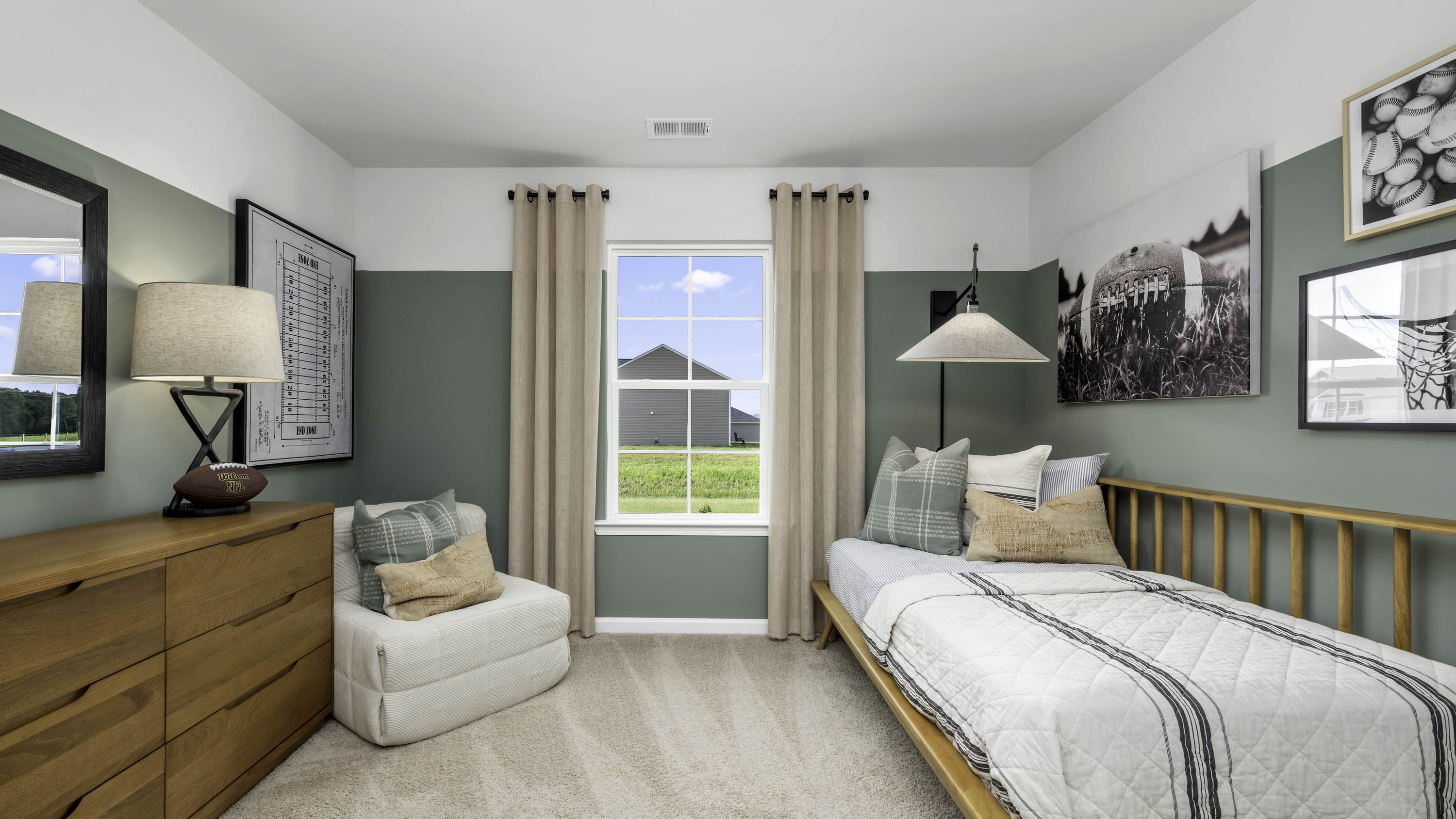 secondary bedroom