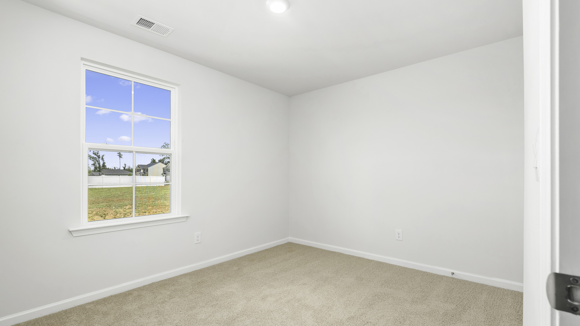 entrance to secondary bedroom