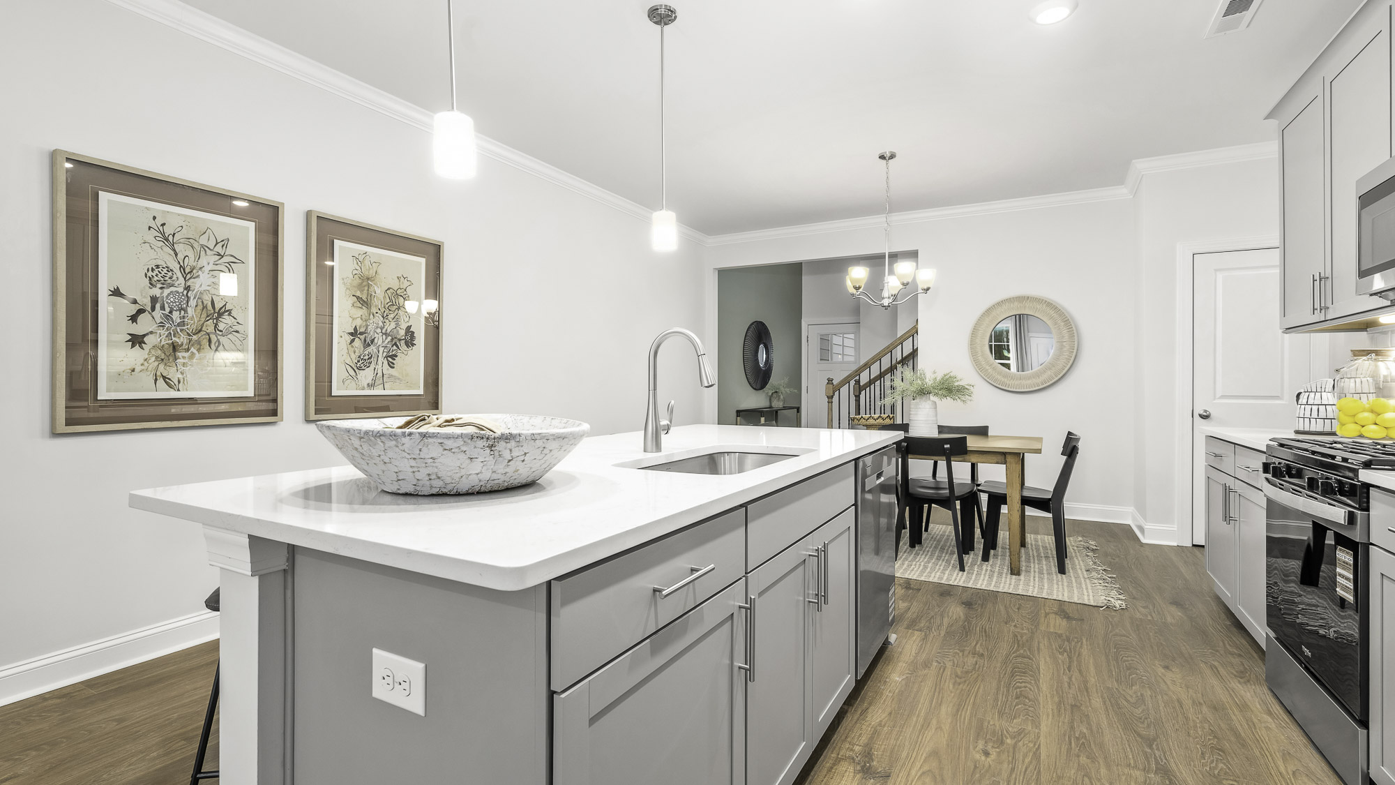 kitchen sit in island