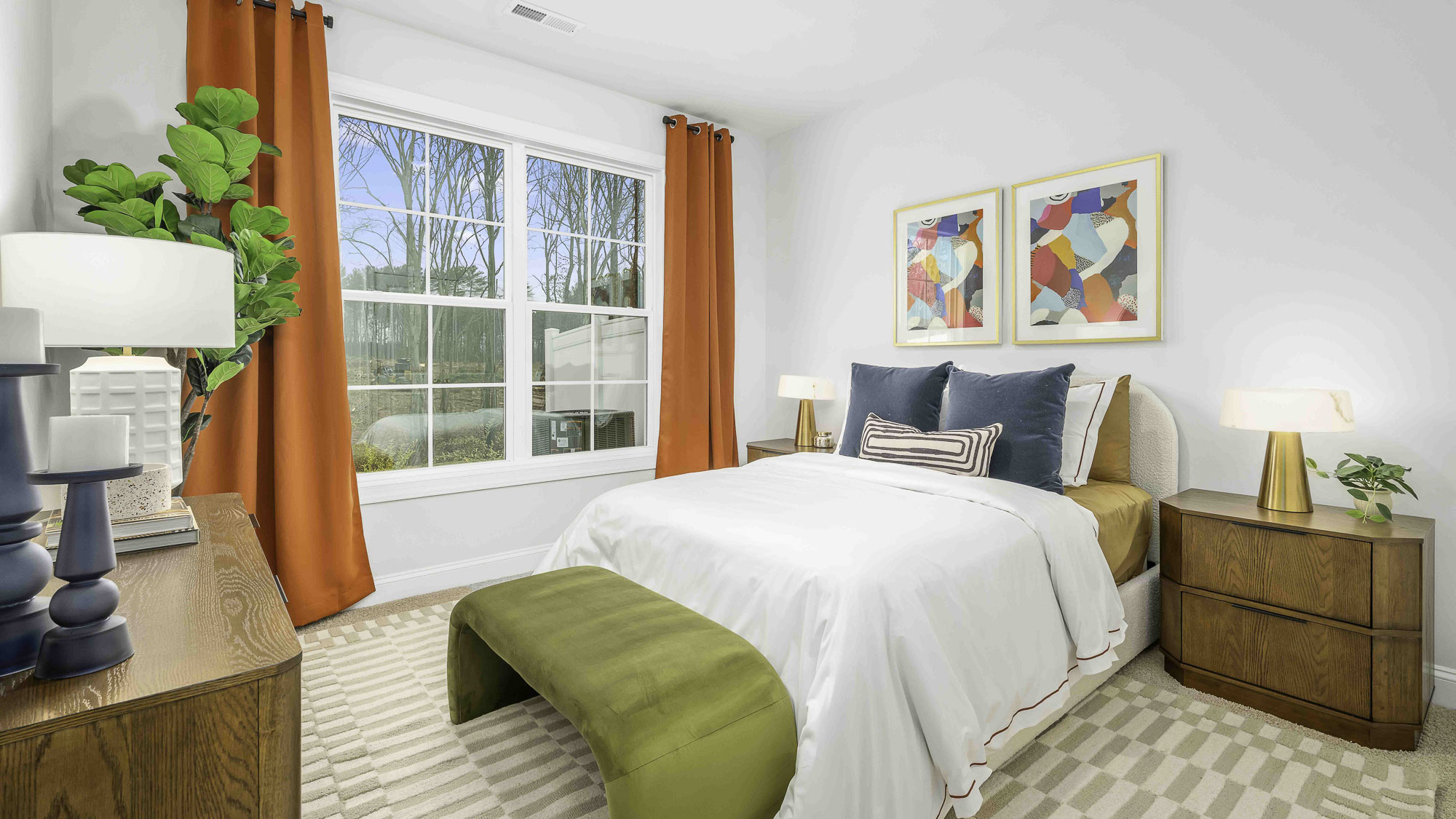 secondary bedroom main level