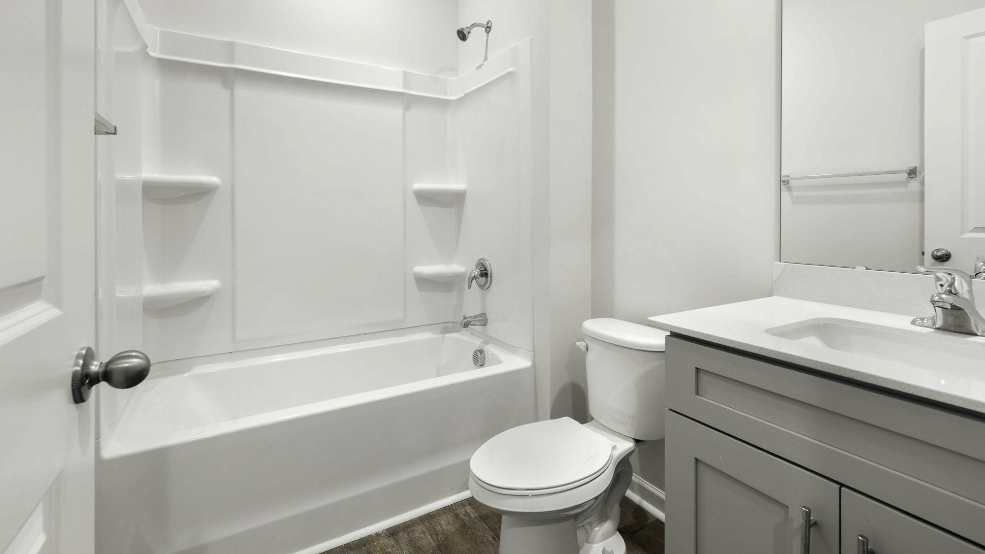 secondary bathroom tub shower