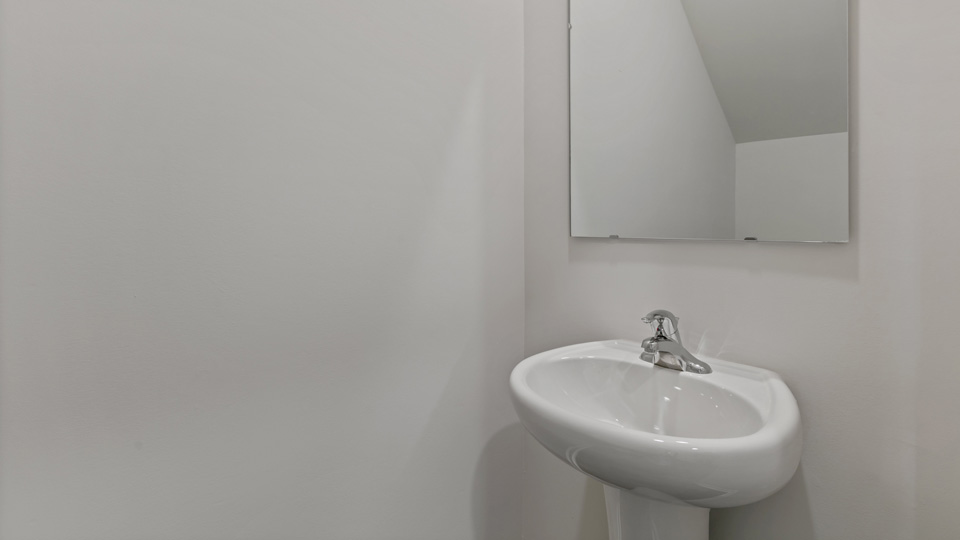 half bath with single pedestal sink