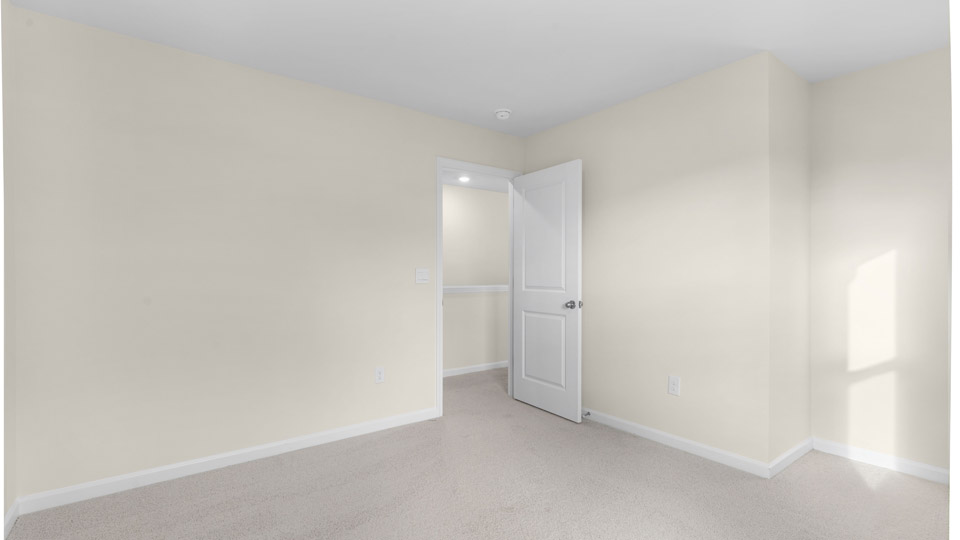 bedroom with carpet flooring