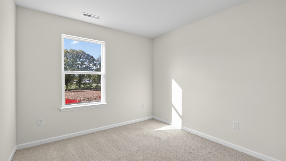 bedroom with carpet flooring