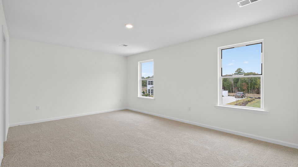 bedroom with carpet flooring