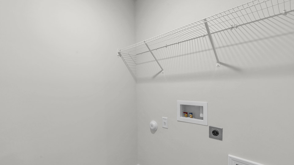 laundry room with washer and dryer hookups