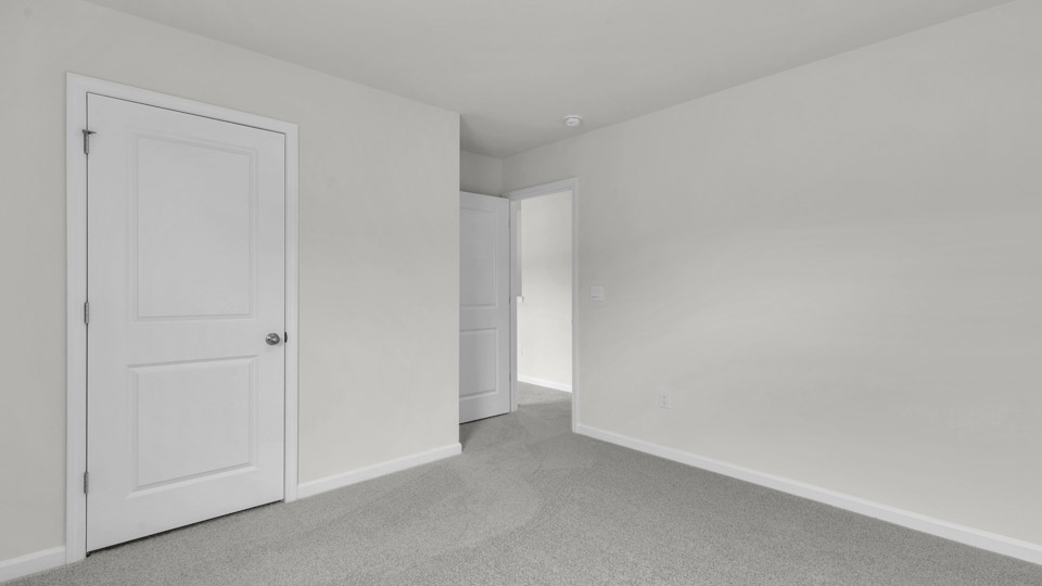 bedroom with carpet