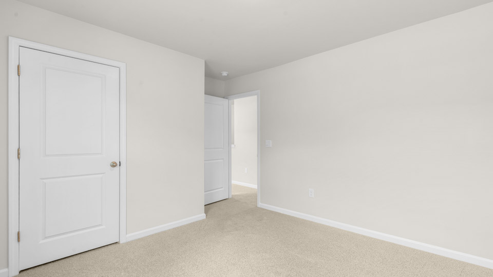 bedroom with carpet
