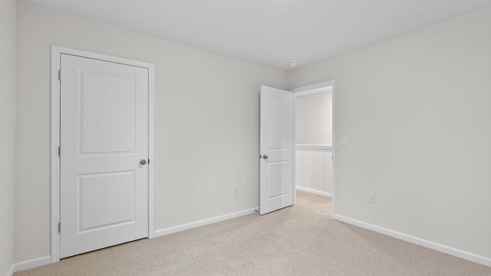 bedroom with carpet flooring