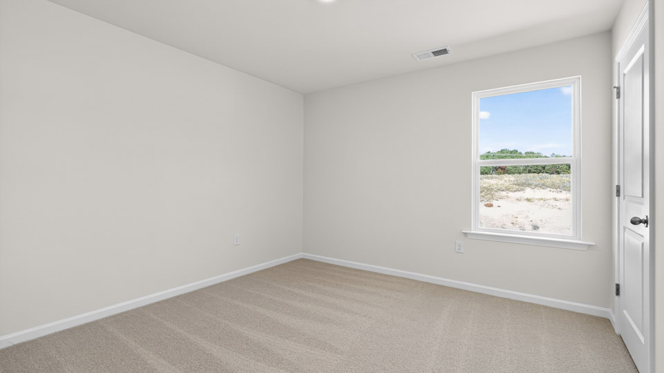 bedroom with carpet flooring