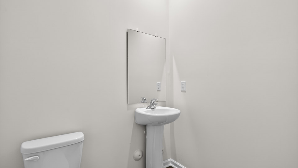 powder room with pedestal sink