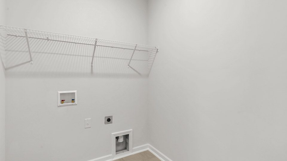 Laundry Room with washer and dryer hookups