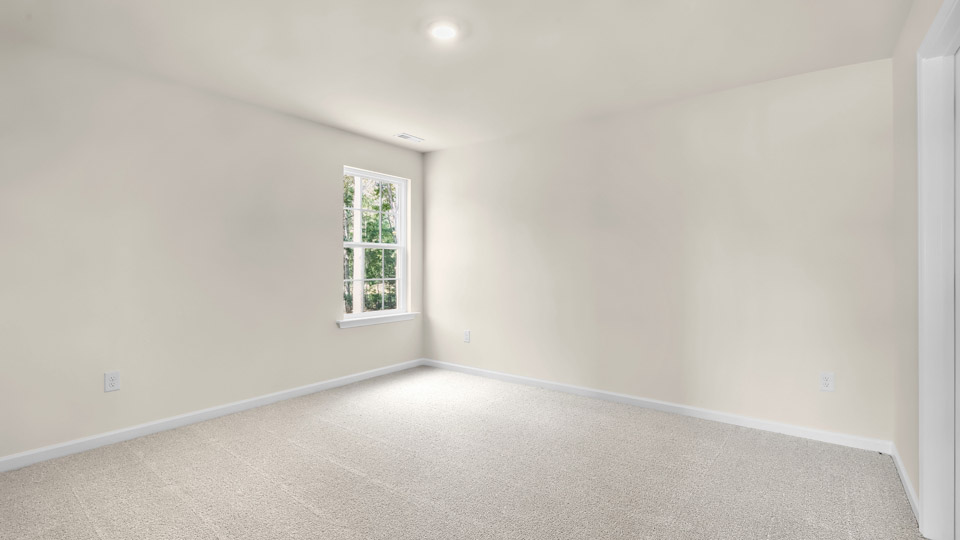 bedroom with carpet