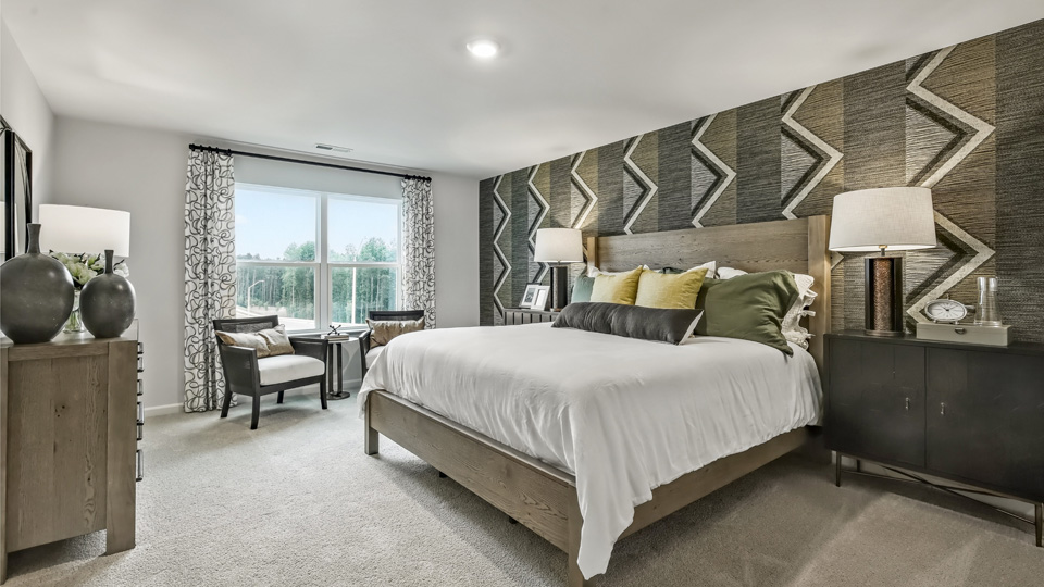 bedroom with carpet flooring