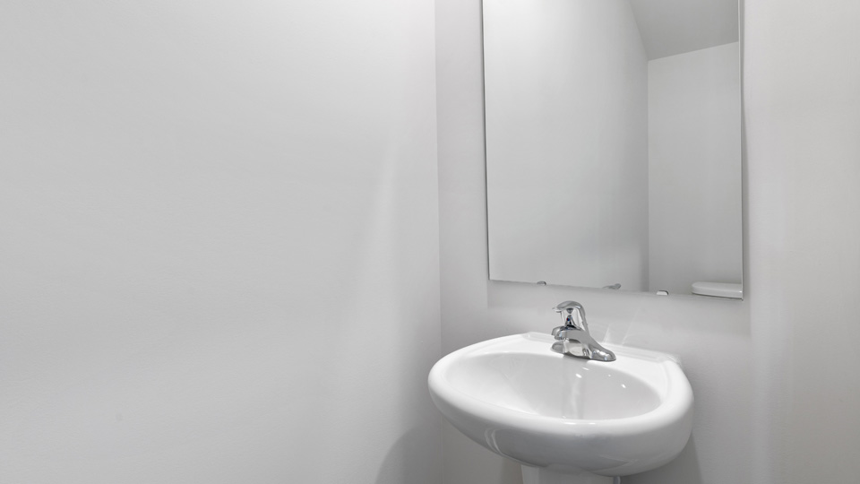 half bath with single pedestal sink